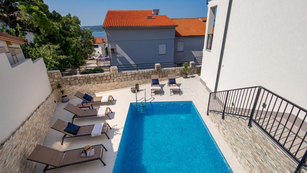 Apartments Villa Frankola With Swimming Pool Crikvenica Eksteriør billede