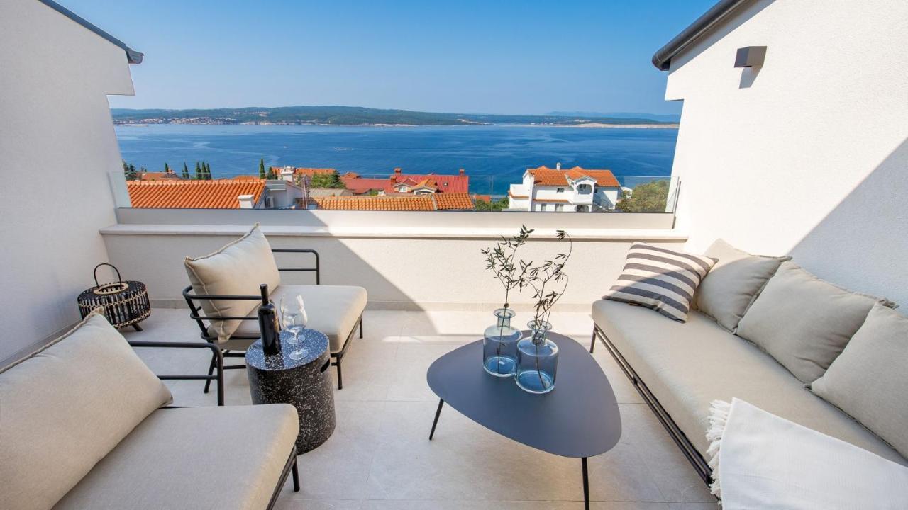 Apartments Villa Frankola With Swimming Pool Crikvenica Eksteriør billede