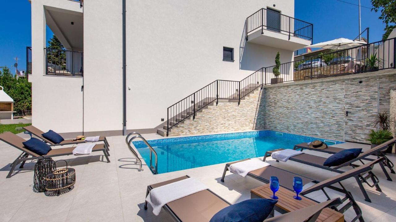 Apartments Villa Frankola With Swimming Pool Crikvenica Eksteriør billede