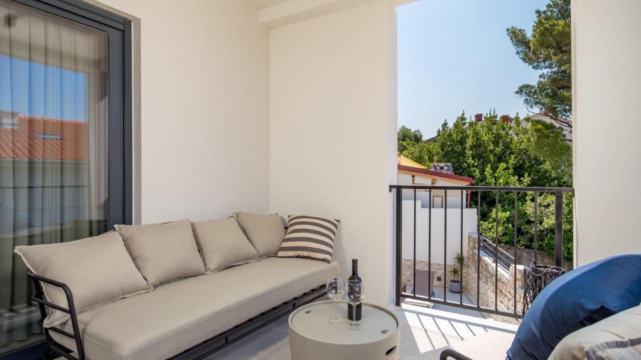Apartments Villa Frankola With Swimming Pool Crikvenica Eksteriør billede