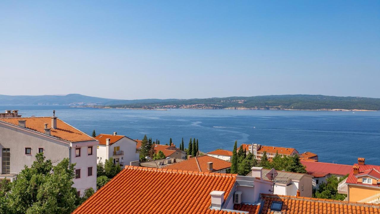 Apartments Villa Frankola With Swimming Pool Crikvenica Eksteriør billede