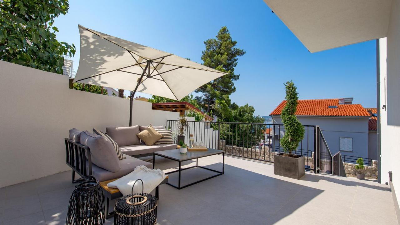Apartments Villa Frankola With Swimming Pool Crikvenica Eksteriør billede